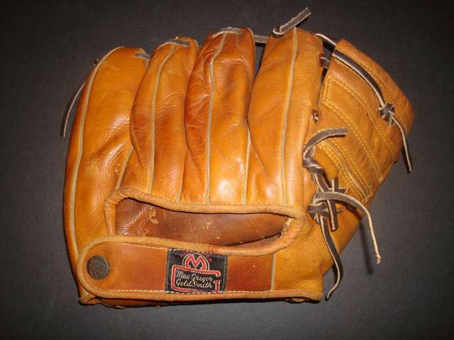 Bob Thomson MacGregor Goldsmith G108 Back